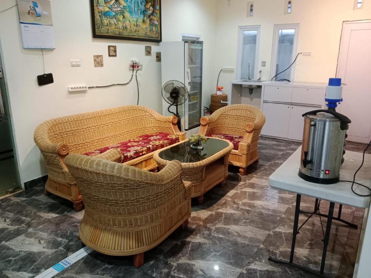 פאלמבאנג Macan Kumbang Residence מראה חיצוני תמונה